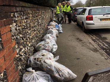 Lady Verulam Litter Picking in St. Michaels, St. Albans