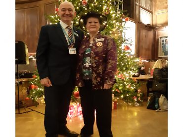 Isabel fundraising “Carols in the Chapel”