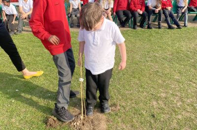 Cherry Tree School Plant’s a tree for the Queen’s Jubilee